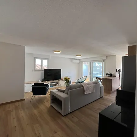 Apartment Port Frejus, 150 M De La Plage, Tres Rare A La Loc